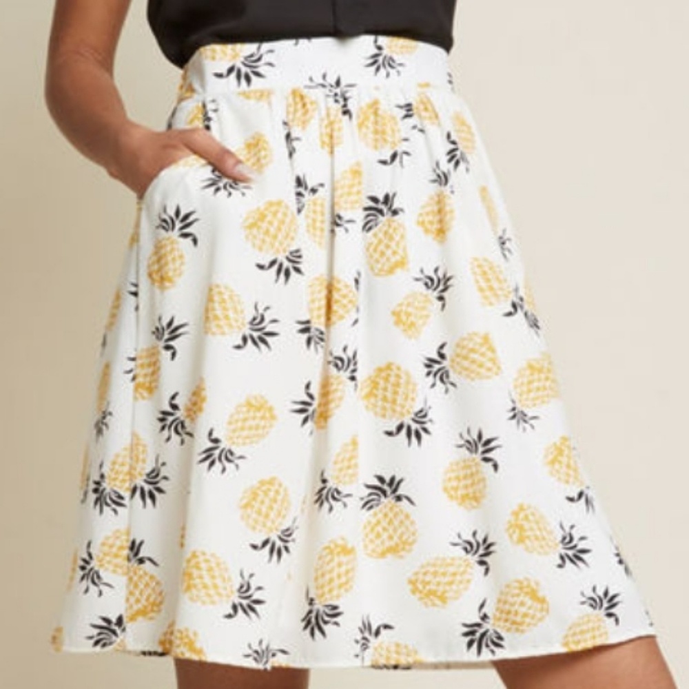Modcloth pineapple skirt with pockets